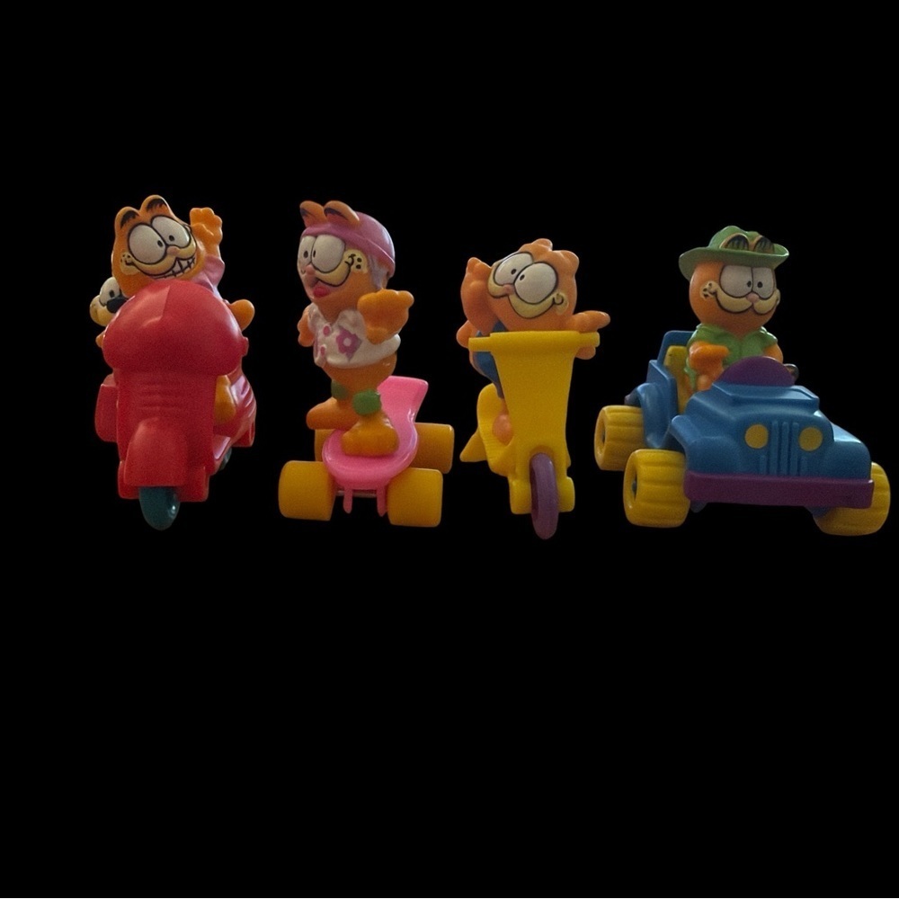 McDonald's Garfield Toy Vehicle Set - Red, Pink, Yellow, Blue
